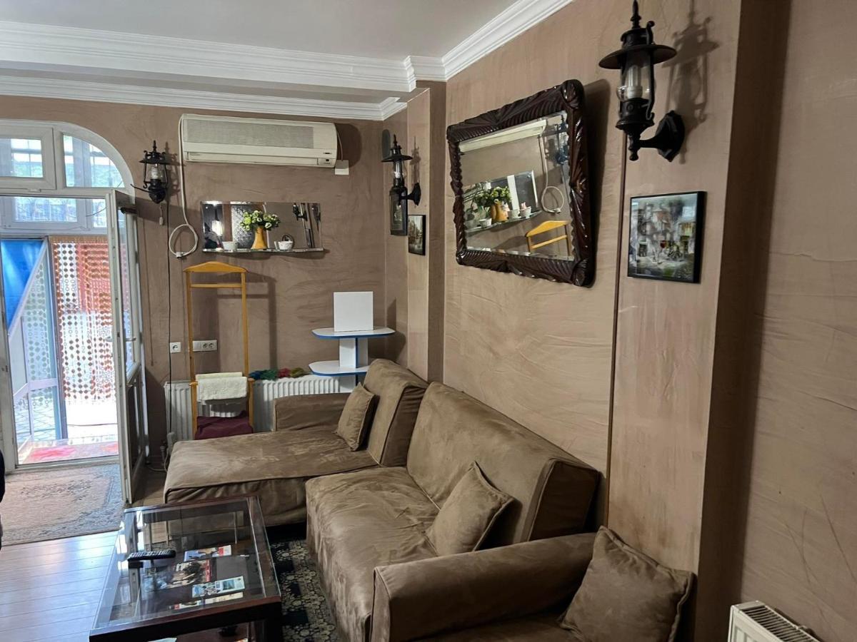 3 Room Flat In Tbilisi Exterior photo