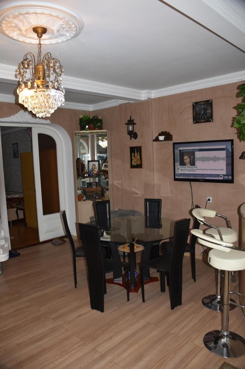 3 Room Flat In Tbilisi Exterior photo