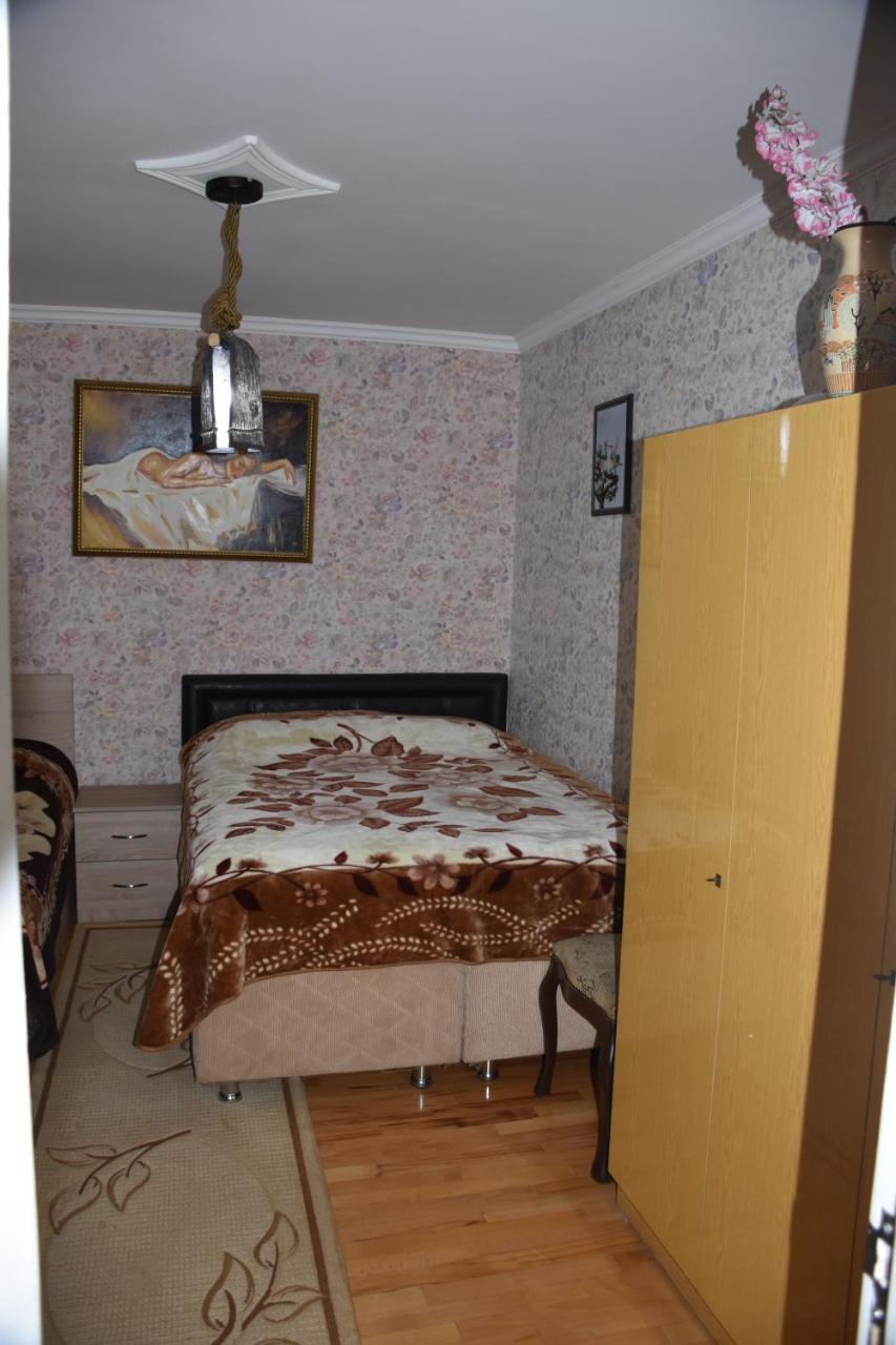 3 Room Flat In Tbilisi Exterior photo